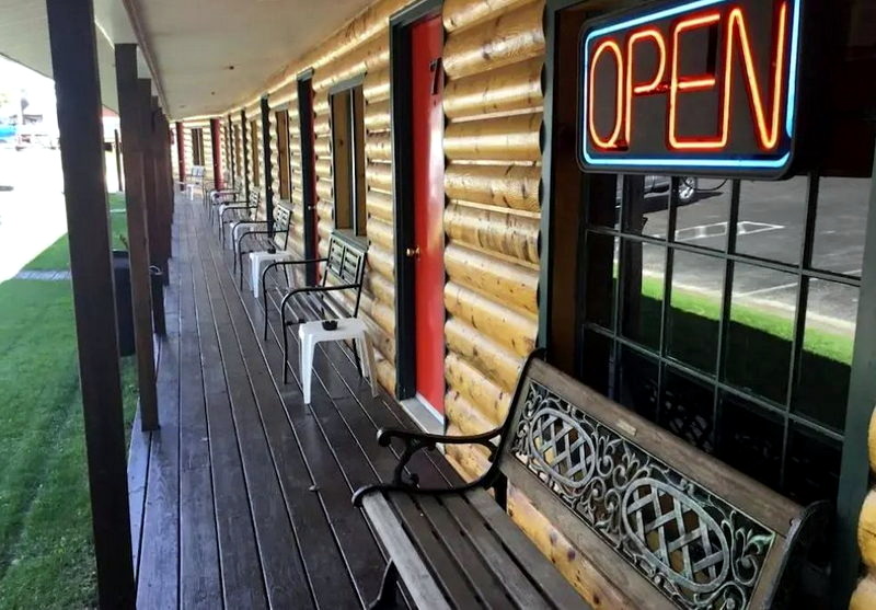 The Pines Motel - From Website (newer photo)